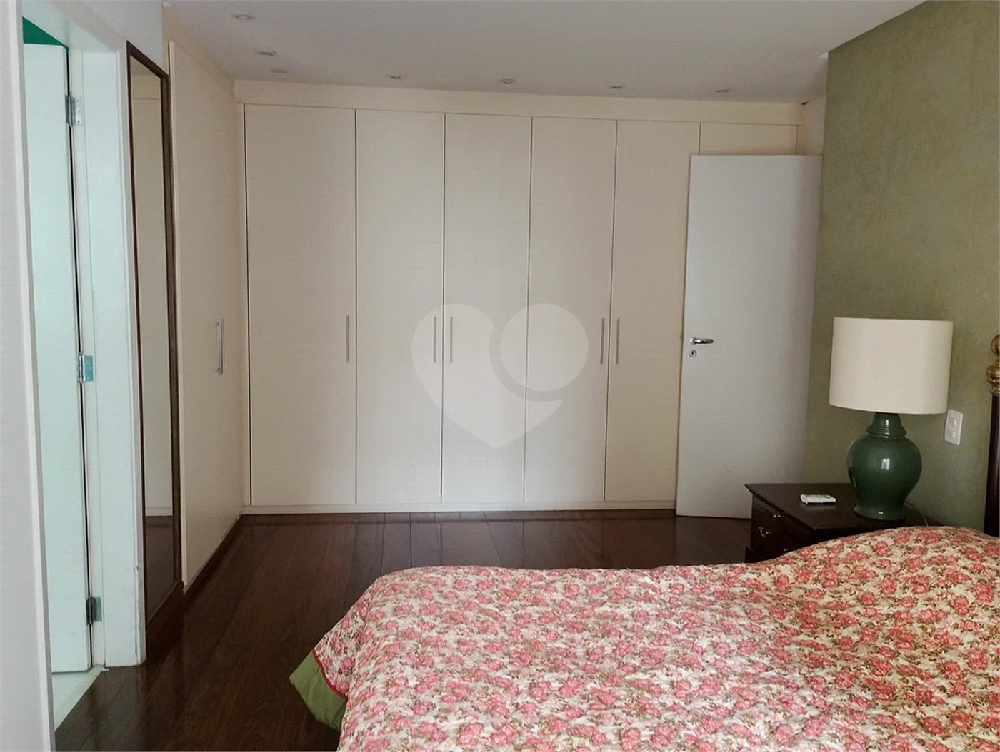 Higienópolis, 3 quartos , 1 suíte , 3 vagas , lazer completo