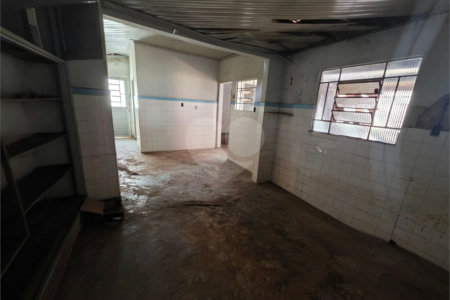 Terreno à Venda – Localização Comercial e Residencial