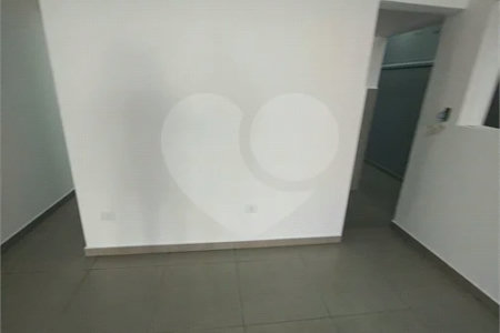SALÃO COMERCIAL DE 100M² - RECEM REFORMADO