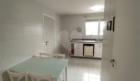 Apartamento à venda com 3 quartos, sendo 1 suíte, em Jardim Vila Mariana, São Paulo, SP