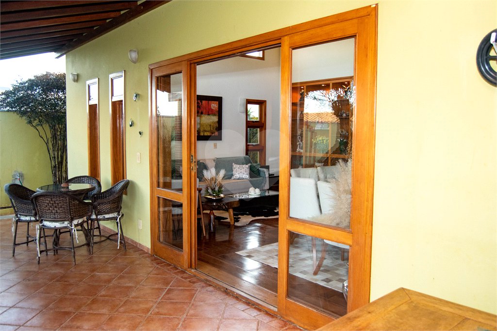 CASA ALTO PADRÃO - BAIRRO NOBRE