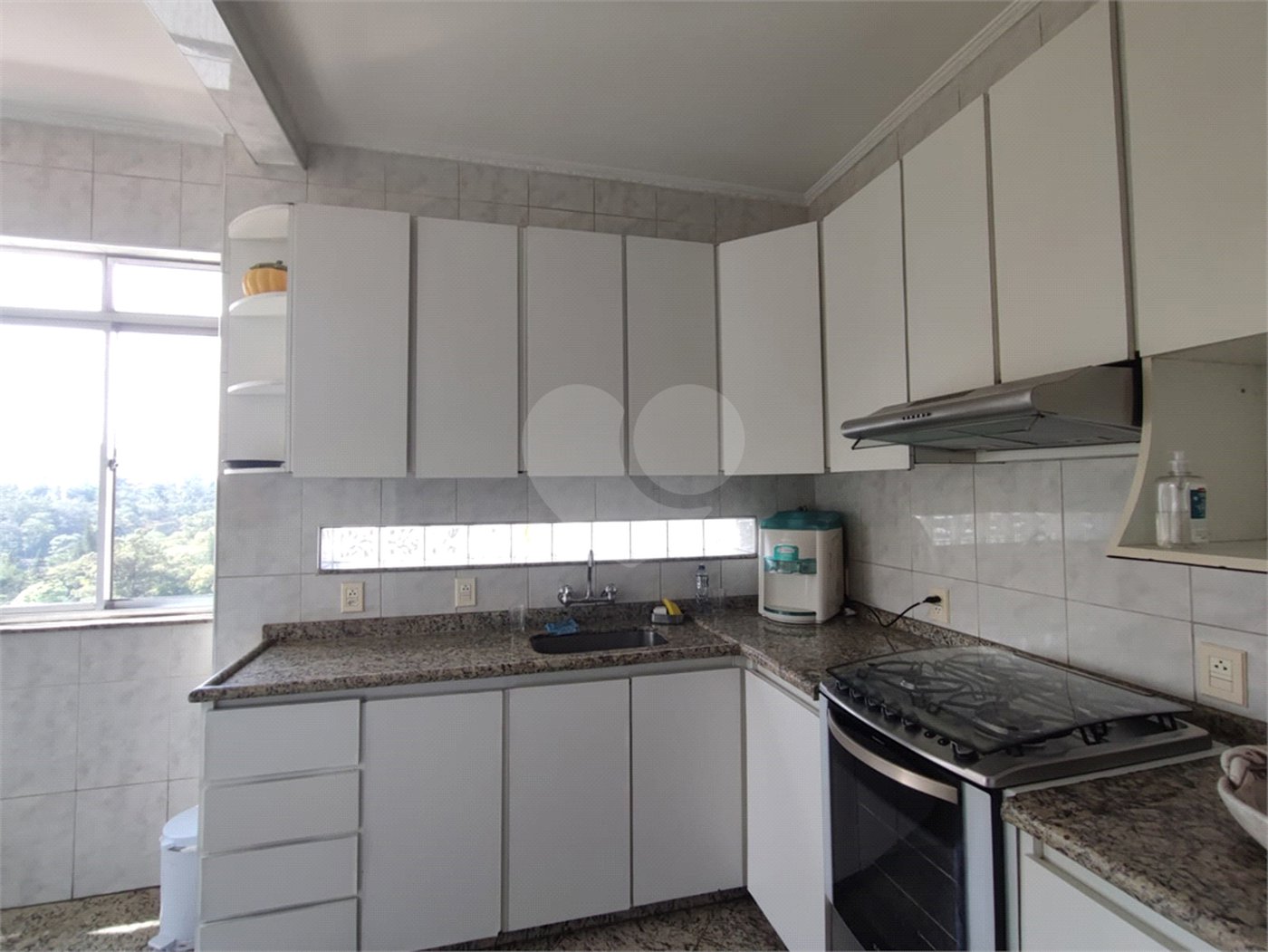 Apartamento para venda e locação na Aclimação de 108m² com 2 dormitórios e 2 banheiros, varanda