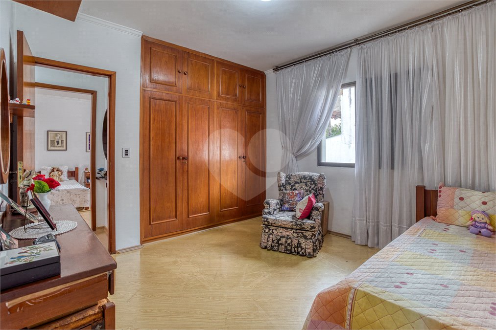 Casa de Vila a venda na Granja Julieta/ 4 quartos