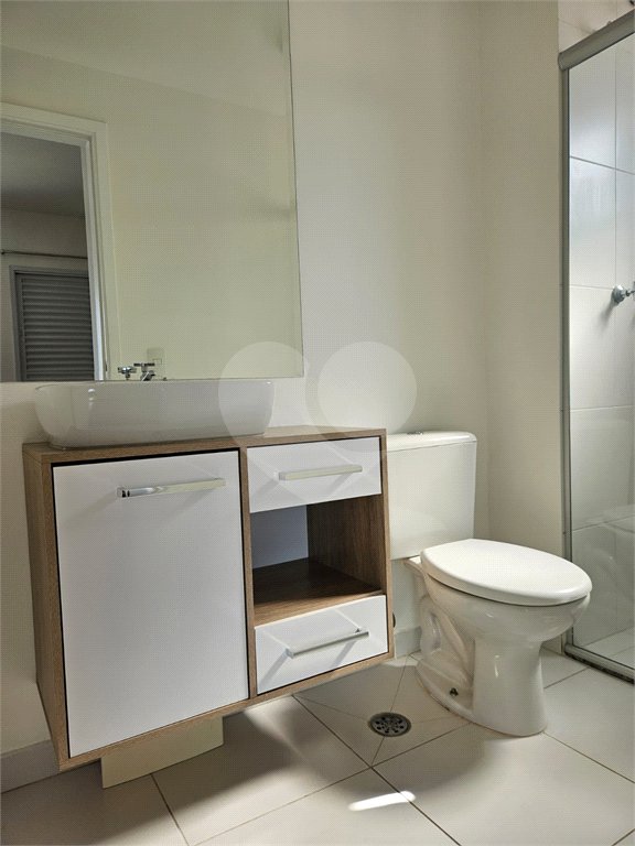 Apartamento à venda no bairro Santa Cecília.