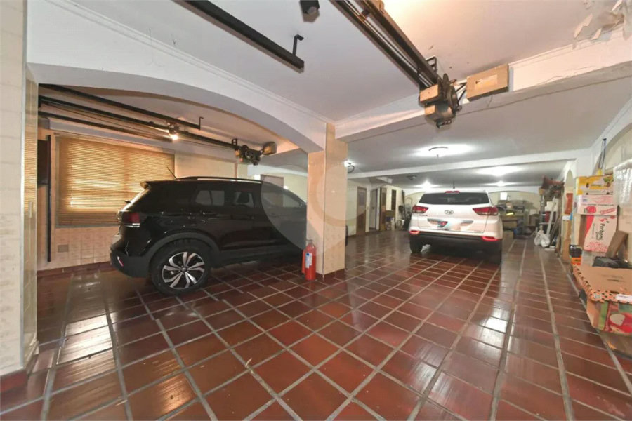 Casa Alto Padrão.Localização excelente. Venha conhecer. Agende uma visita.