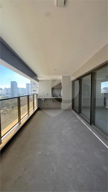 Apartamento para venda em Campo Belo com 3 quartos, sendo 3 suítes, 136m²