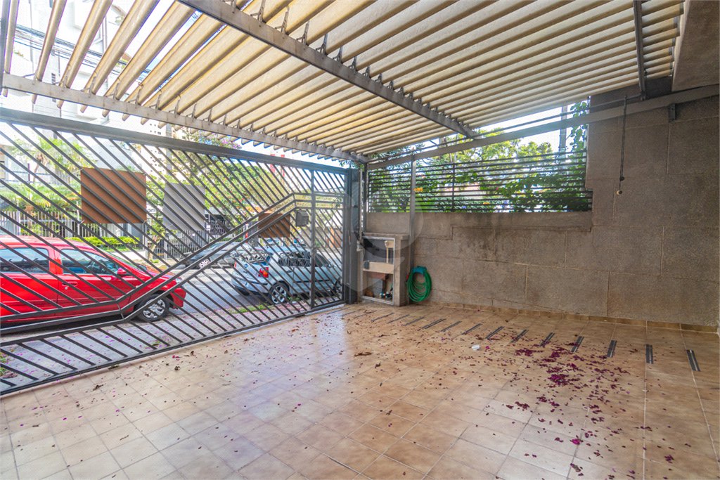 Sobrado à venda com 3 quartos, sendo 1 suíte, em Vila Mascote, São Paulo, SP