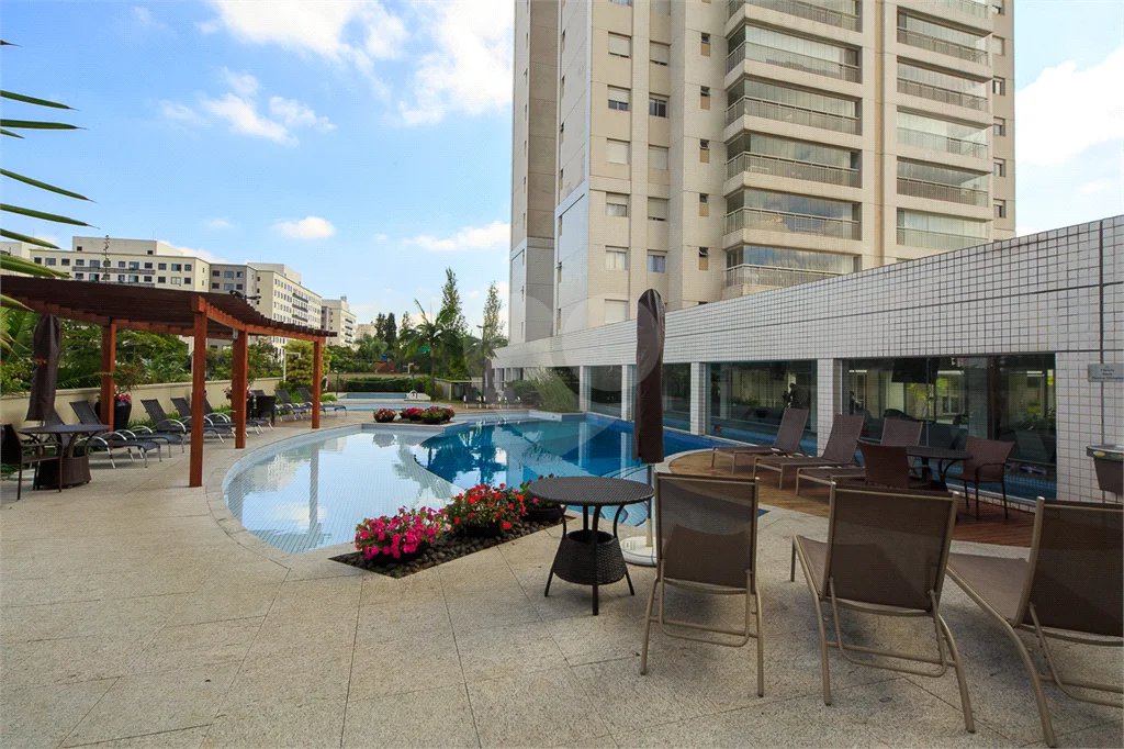 Apartamento à venda com 4 quartos, sendo 3 suítes, em Jardim Marajoara, São Paulo, SP