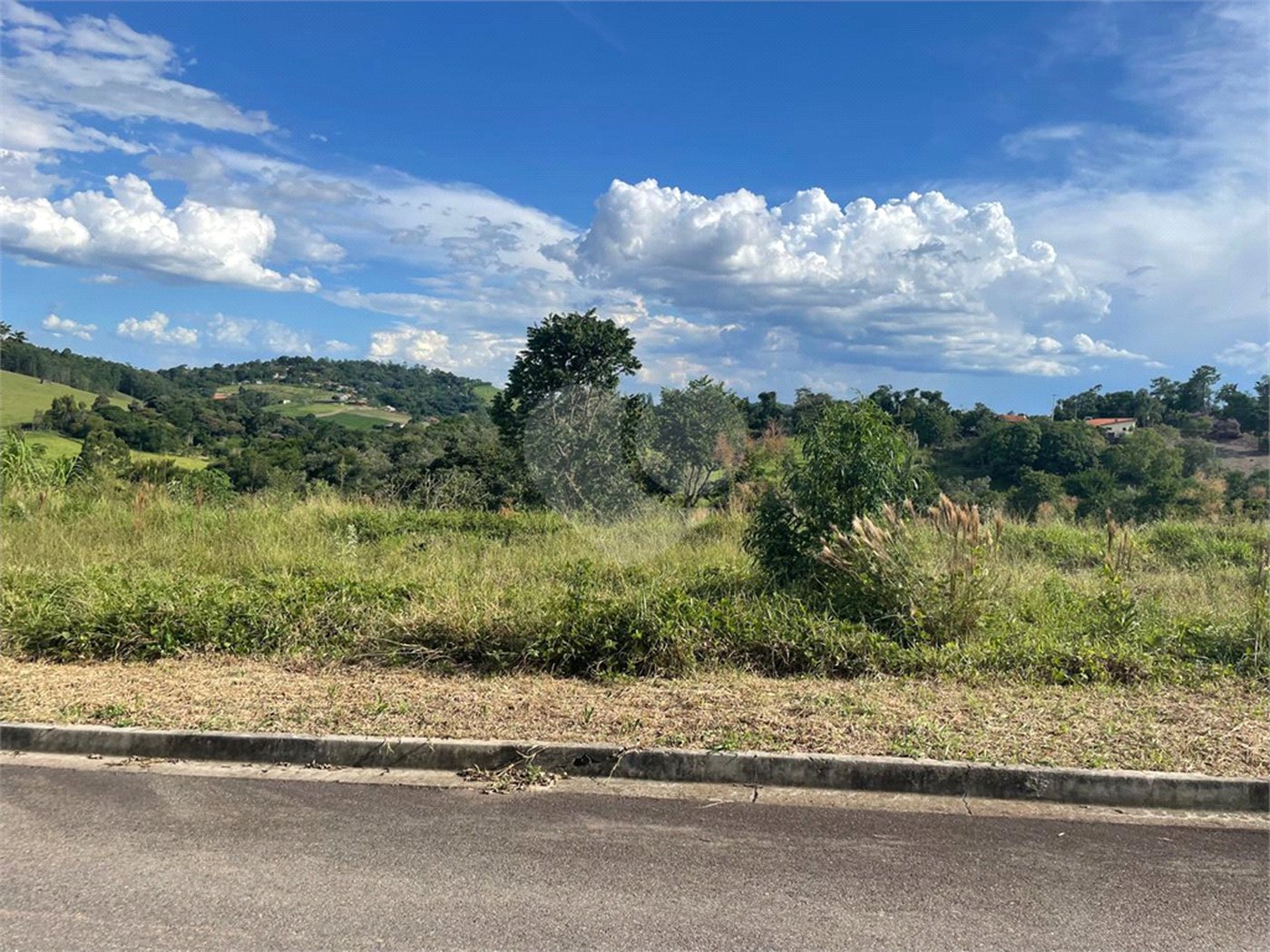 Terreno à venda em Arataba II, Louveira, SP