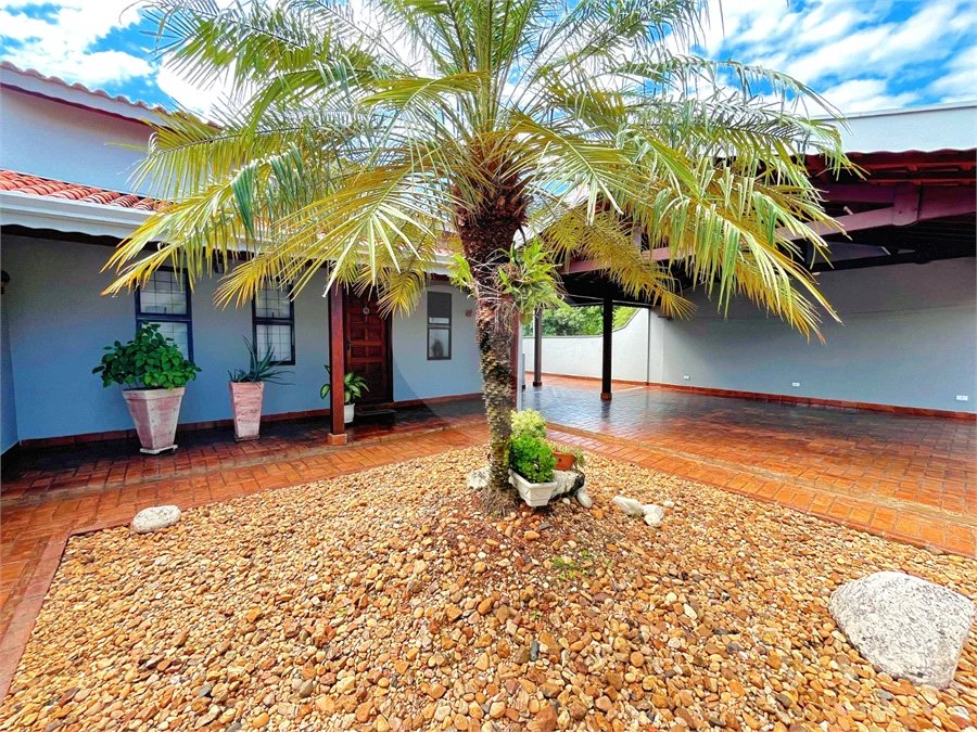 Casa à venda com 4 quartos, sendo 1 suíte,  em Loteamento Santa Rosa, Piracicaba, SP