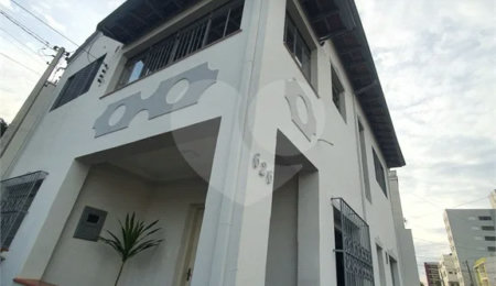 Sobrado à venda com 3 quartos no Centro, São João da Boa Vista, SP