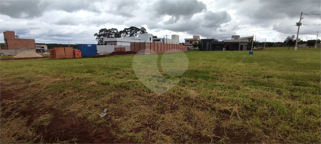 Terreno à Venda em São Carlos, no bairro Residencial Samambaia