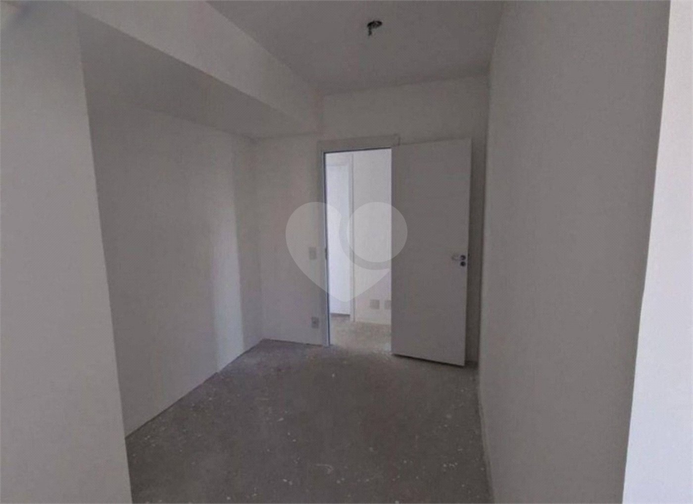 Apto com 159m² área útil com 3 suítes 2 vagas varanda gourmet e lazer completo.