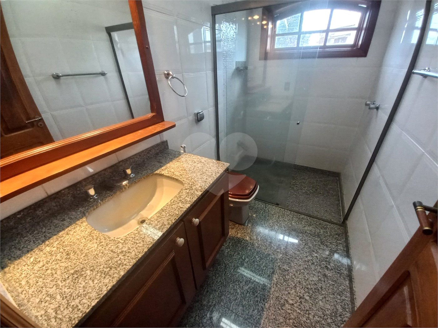 Sobrado no Condomínio Faber 1