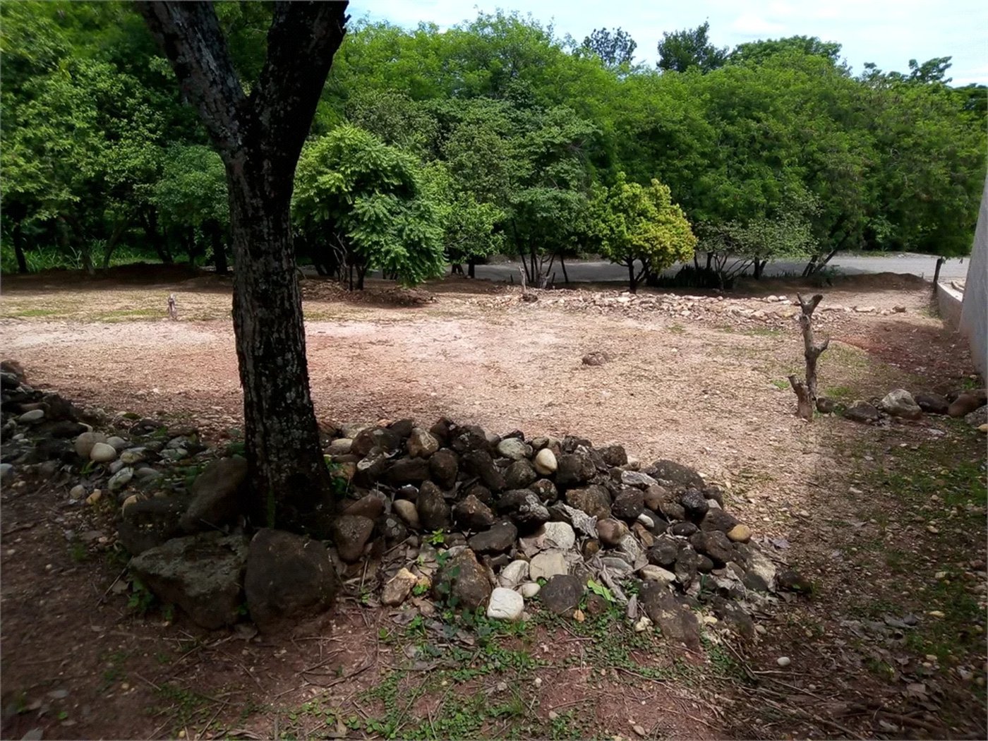 Chácara à venda na Avenida das Ondas em Piracicaba/SP.