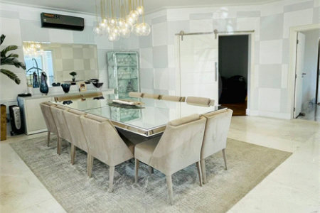 Belíssima casa à venda com 700 m² no Condomínio Tamboré, em Alphaville!!!