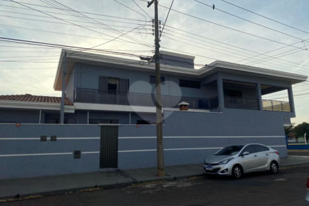 Casa no Jardim Hikare