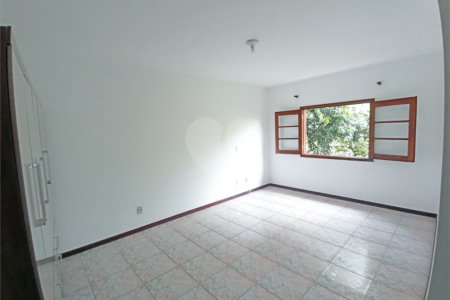 Casa a Venda no Condomínio Vista Alegre - Café em Vinhedo/SP