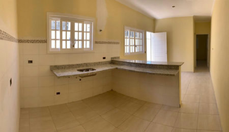 Casa à venda com 2 quartos, sendo 1 suíte,  em Nova Itanhaém, Itanhaém, SP