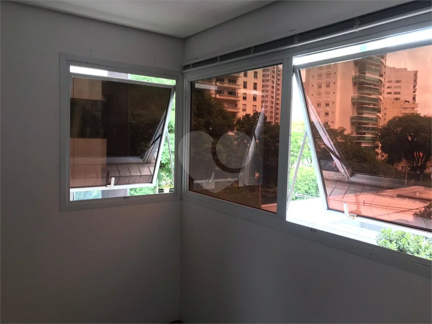 Sala comercial à venda no Paraíso