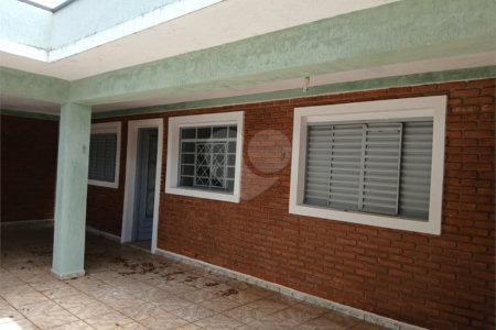 Casa à venda no Jardim Nova São Carlos.