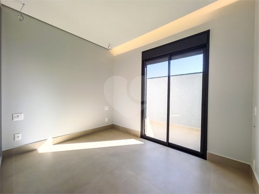 CASA Á VENDA JARDIM RESIDENCIAL DONA MARIA CANDIDA 3 SUÍTES 4 VAGAS DE GARAGEM