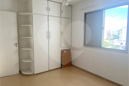 Apartamento á venda - Moema