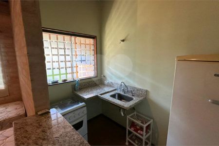 Casa para venda no Condomínio Vivenda do Broa.