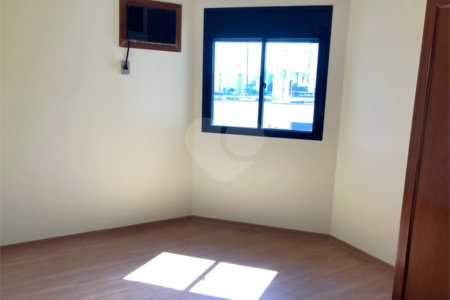 Apartamento para alugar com 3 quartos, sendo 1 suíte, em Brooklin, São Paulo, SP