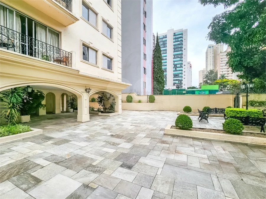 Apartamento à venda com 3 quartos, sendo 1 suíte, em Brooklin, São Paulo, SP