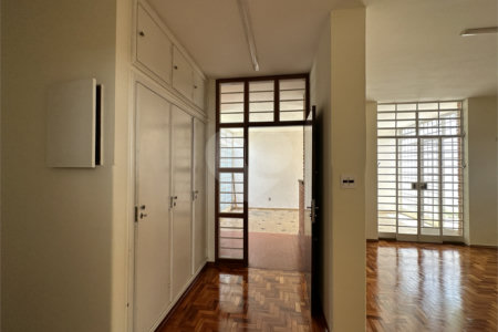 Casa térrea no Centro para venda ou locação