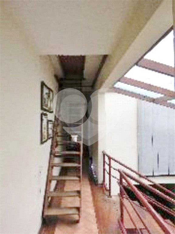 Sobrado à venda no Planalto Paulista c/300 m2 - 4 Quarto/1 Suíte/3 Vagas na garagem - Metrô S.Judas