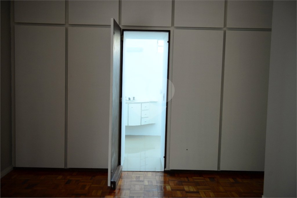 Casa térrea em Araraquara/SP.