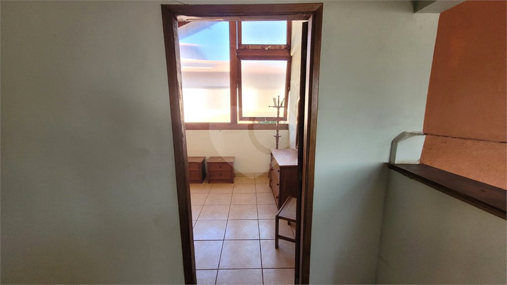 Casa em Condomínio, no Parque Sabará