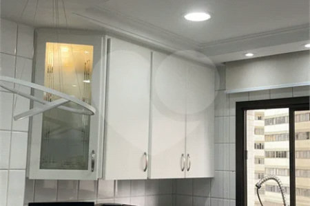 Apartamento com terraço 385m² 03 dormitórios sendo 2 suítes 5 vagas..Estuda Permuta.