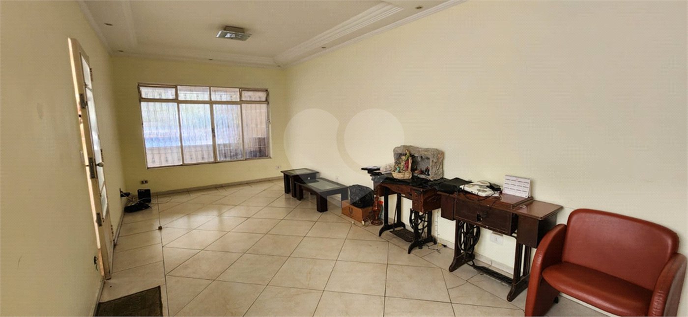 Casa térrea com duas edículas para venda - Saúde, SP.