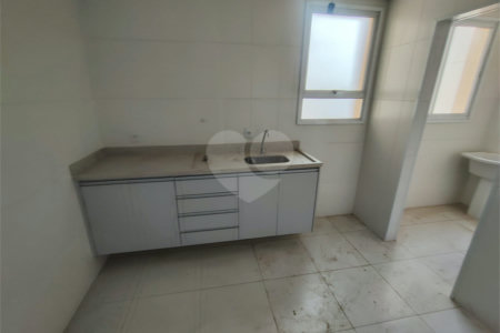 Apartamento com condomínio de clube 3 Dormitórios e 1 Suíte