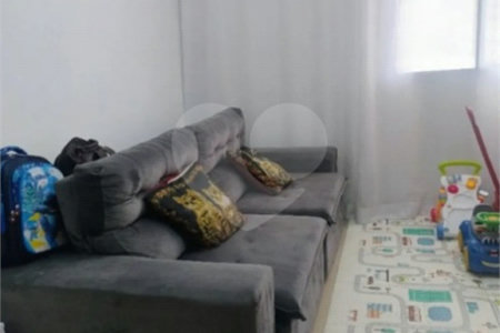 Apartamento á venda com 2 quartos e 1 vaga em Guarulhos