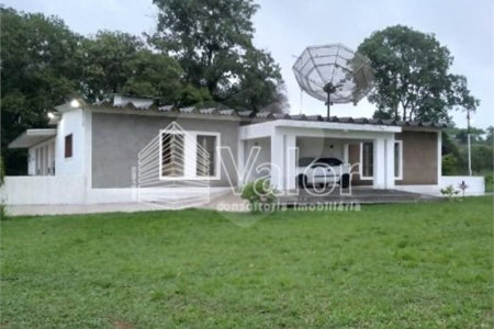 Área rural para venda no Varjão.