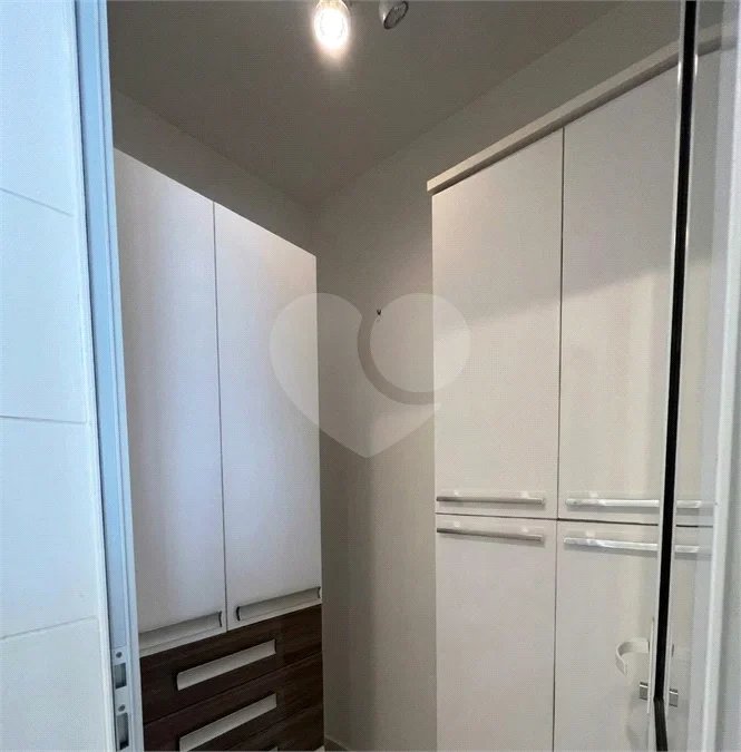 Apartamento de alto padrão com 128 m², 3 suítes, 2 vagas, vista para a piscina e lazer completo em condomínio clube no coração de Nova Petrópolis.