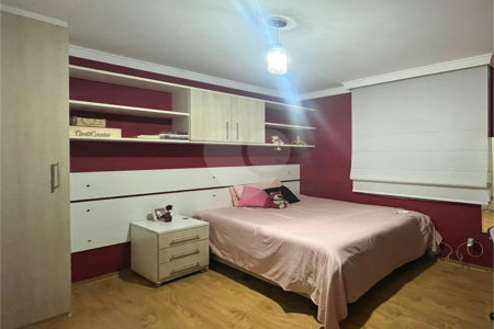 Casa com piscina disponivel para venda com 250m² - Jardim Paris / SP