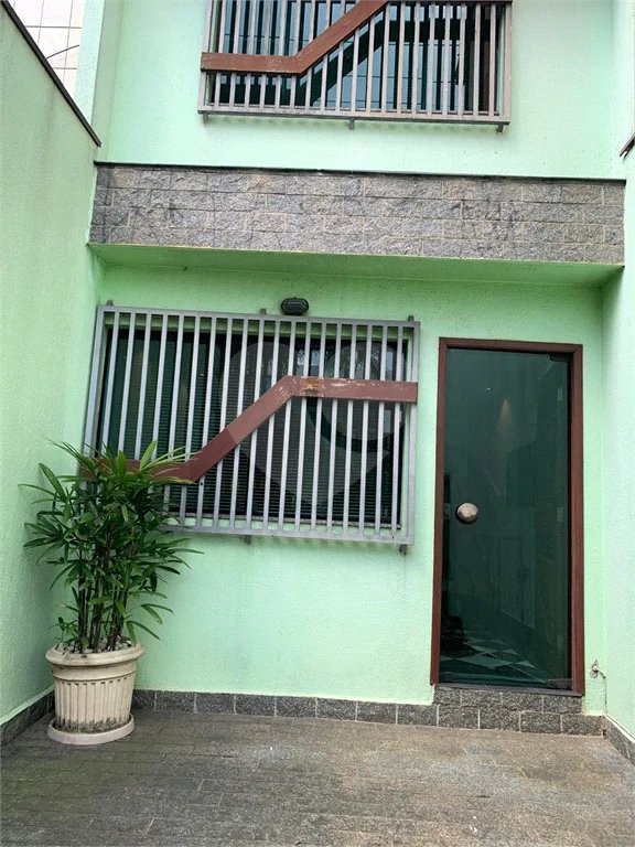 Casa com 115m², 3 dormitórios, 1 vaga, à venda na Penha.