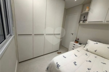 Apartamento com 120m², 3 dormitórios, sendo 3 suítes, 2 vagas de garagem, à venda no Tatuapé.
