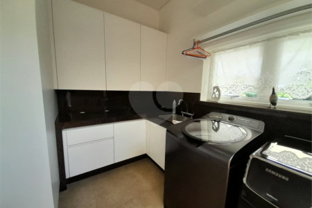 Casa à Venda no Condomínio Damha III – Elegância e Conforto para sua Família