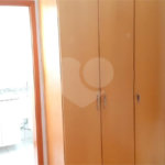 Apartamento no Condomínio Maktub.