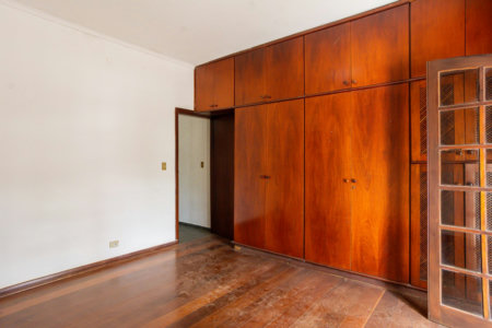 Sobrado à venda 187m² com 5 quartos, sendo 2 suítes, em Conjunto Residencial Butantã próximo à USP
