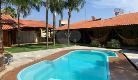 Casa à venda com 4 quartos, sendo 3 suítes,  em Santos Dumont, Três Lagoas, MS