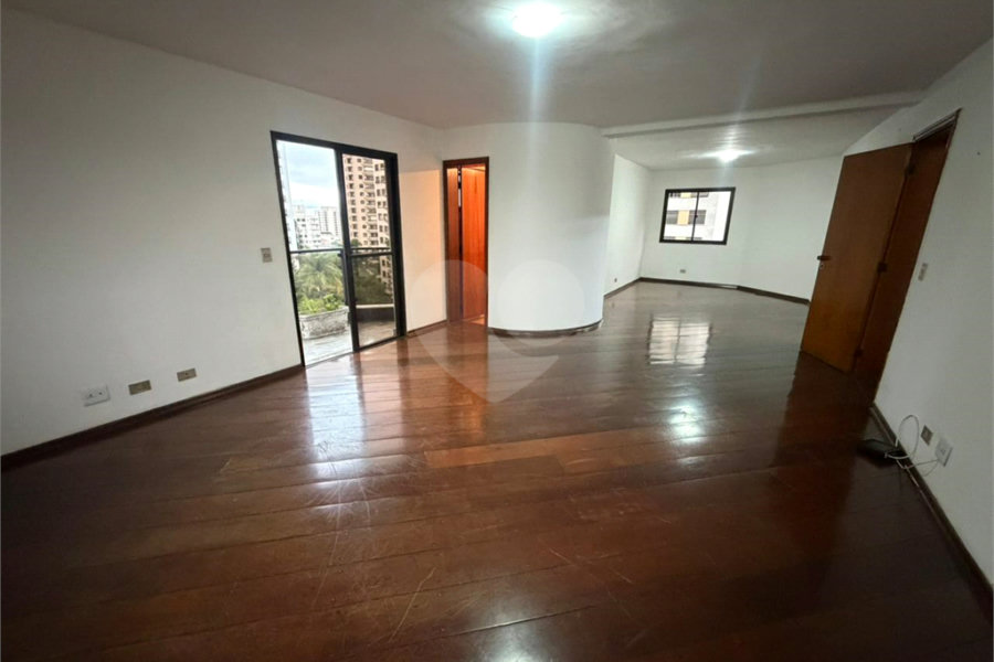 Apartamento com 3 suítes no Jardim França