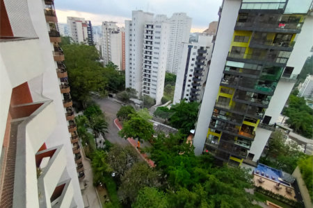 Apartamento á venda 3 dormitórios Vila Andrade, São Paulo - SP