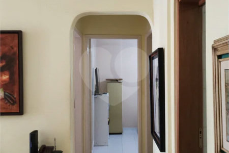 Apartamento em Higienópolis com 2 dormitórios